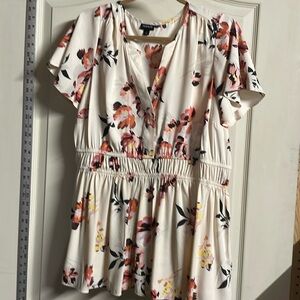 Women’s torrid size 1 summer blouse